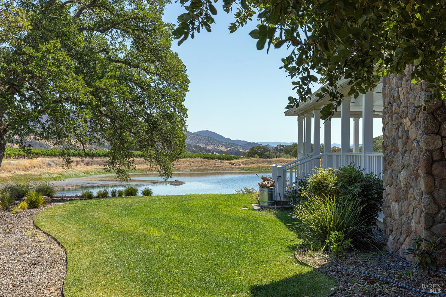 Detail Gallery Image 7 of 49 For 1650 Aetna Springs Ln, Pope Valley,  CA 94567 - 3 Beds | 2/1 Baths