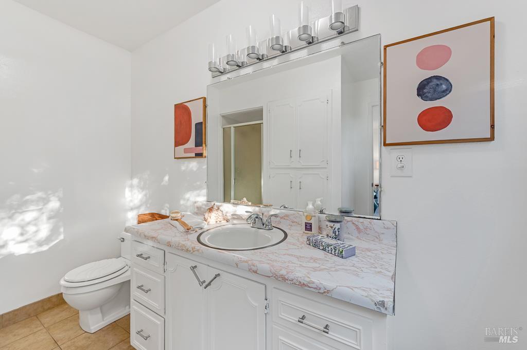 Detail Gallery Image 22 of 46 For 2801 Gravenstein Hwy, Sebastopol,  CA 95472 - 3 Beds | 3 Baths