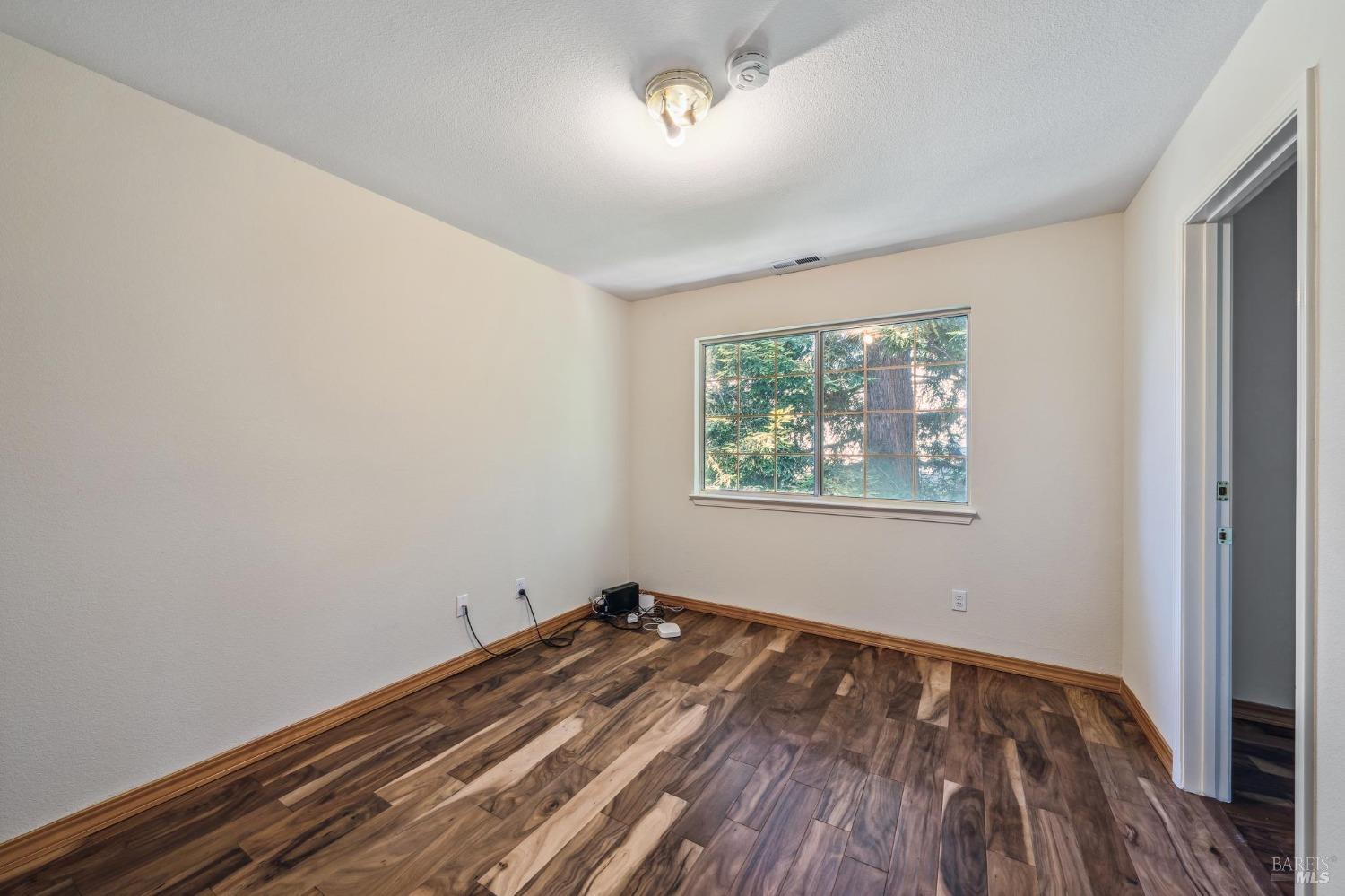 Detail Gallery Image 57 of 89 For 402 Barons Way, Petaluma,  CA 94954 - 4 Beds | 3 Baths