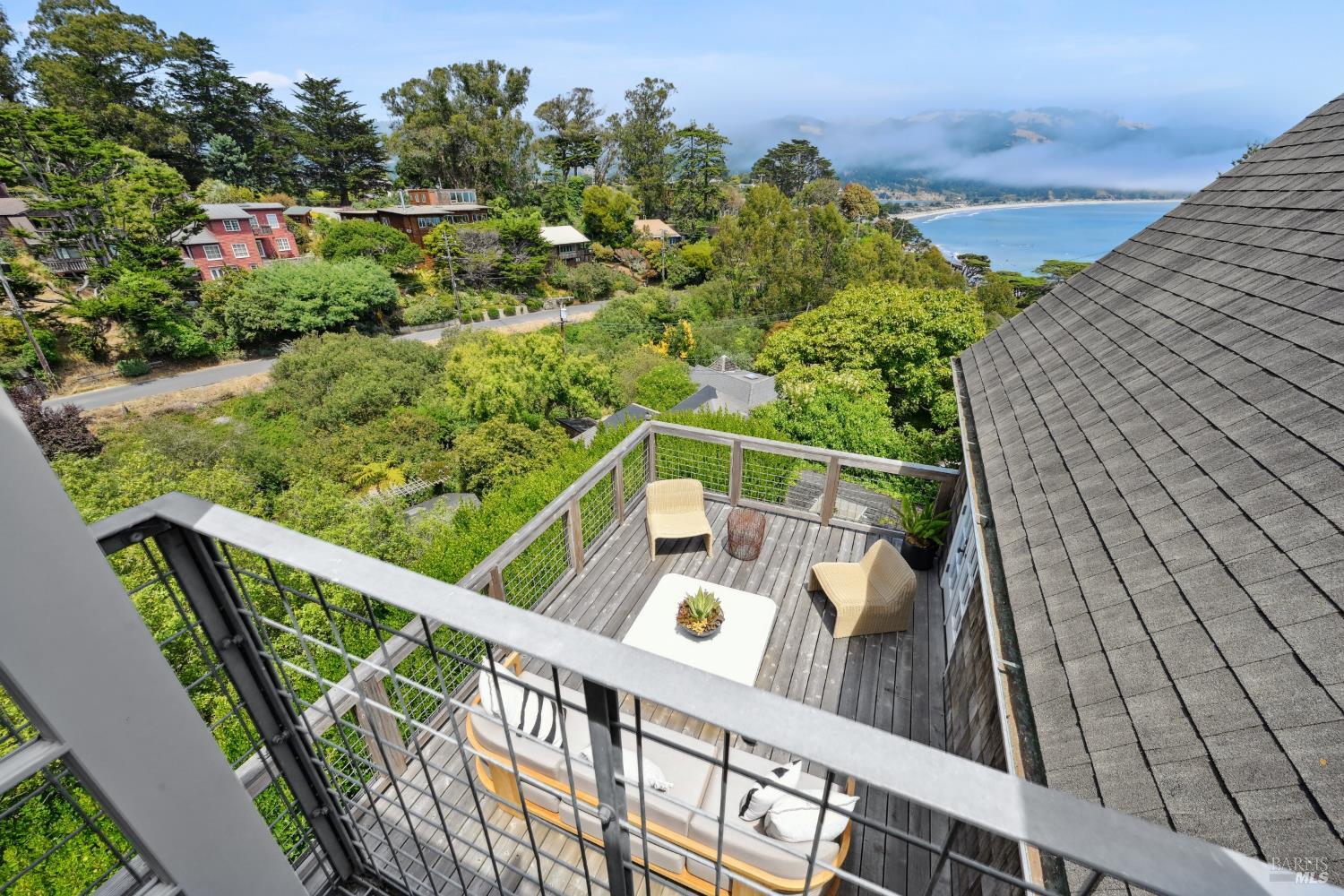 Detail Gallery Image 25 of 62 For 33 Ocean Ave, Bolinas,  CA 94924 - 3 Beds | 2/1 Baths
