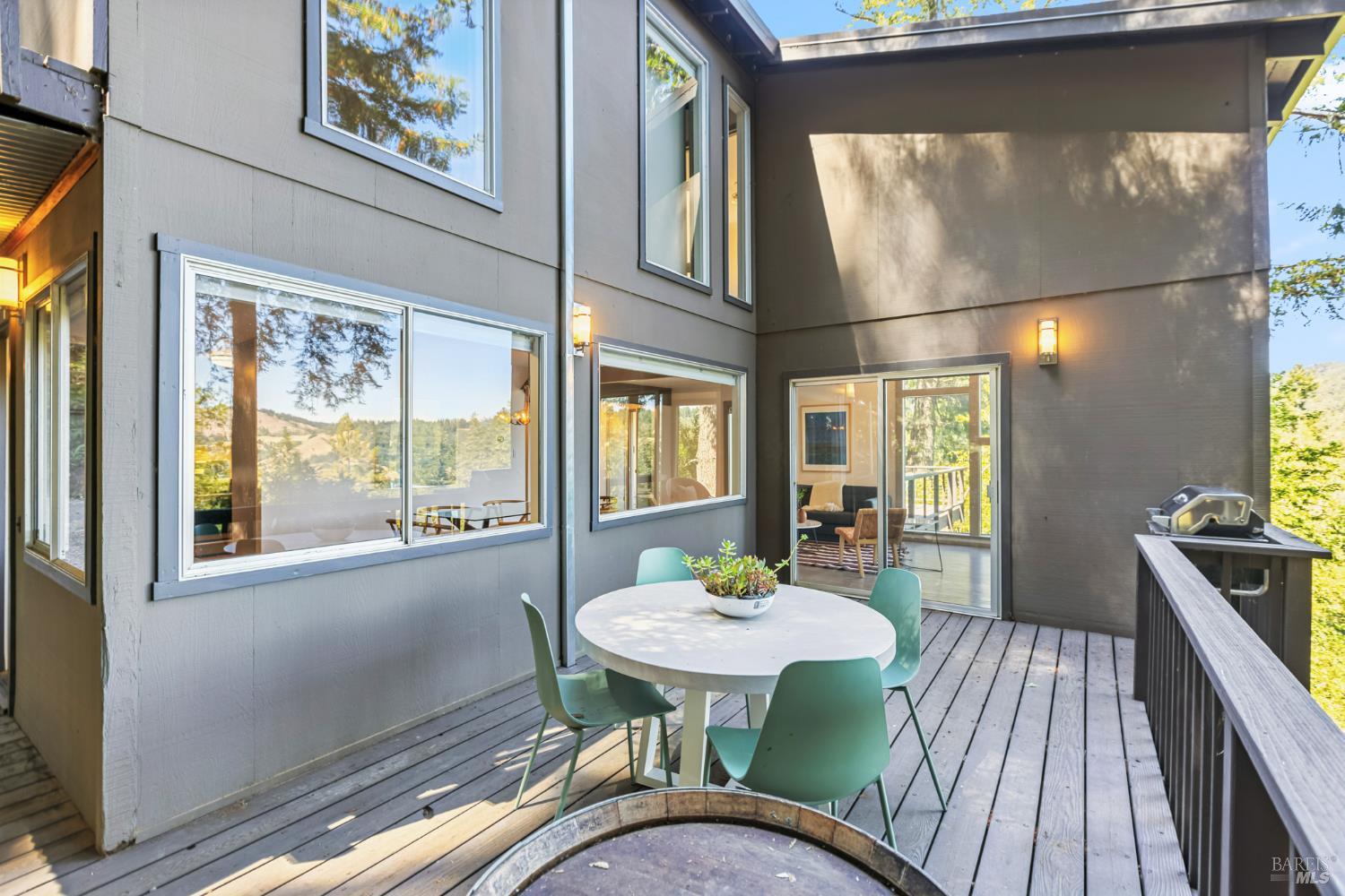 Detail Gallery Image 18 of 53 For 51 Juniper Ave, San Geronimo,  CA 94963 - 4 Beds | 3 Baths