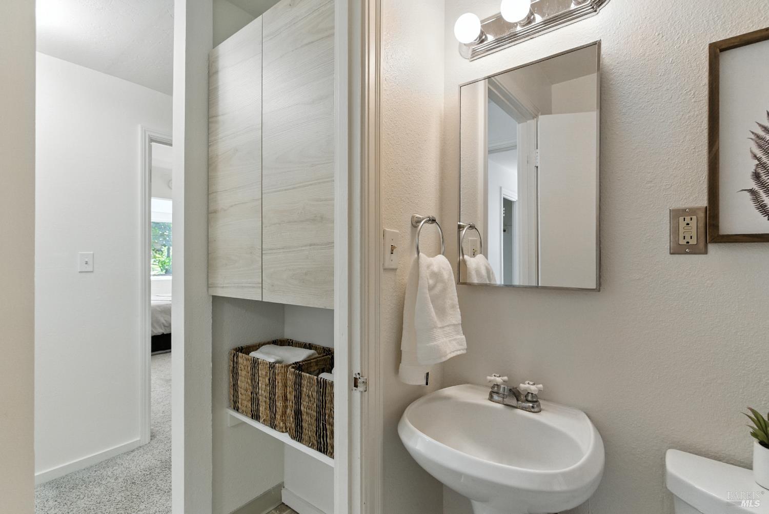 Detail Gallery Image 40 of 63 For 6750 Petaluma Hill Rd, Penngrove,  CA 94951 - 3 Beds | 2 Baths