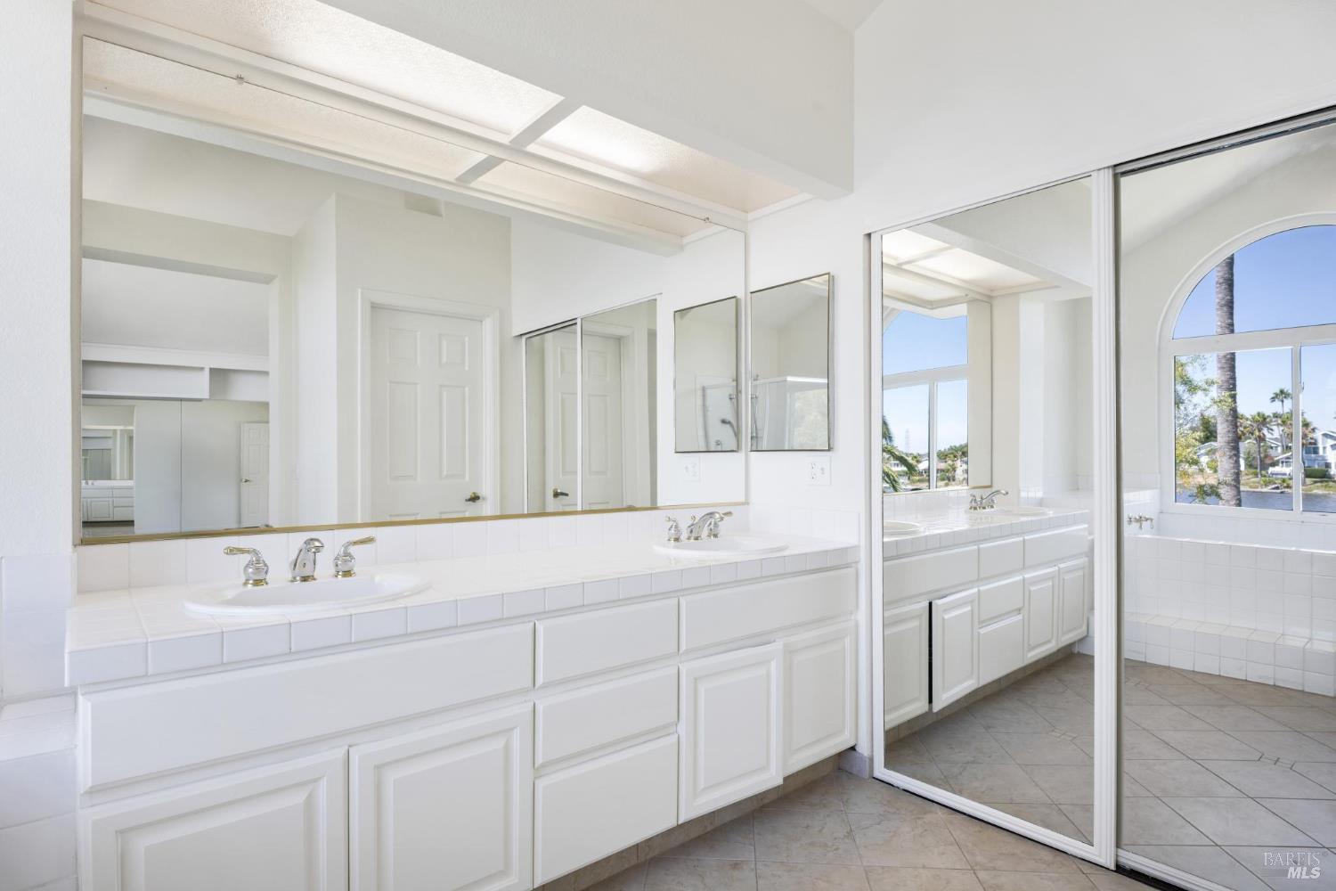 Detail Gallery Image 45 of 59 For 28 Caribe Isle, Novato,  CA 94949 - 4 Beds | 3 Baths