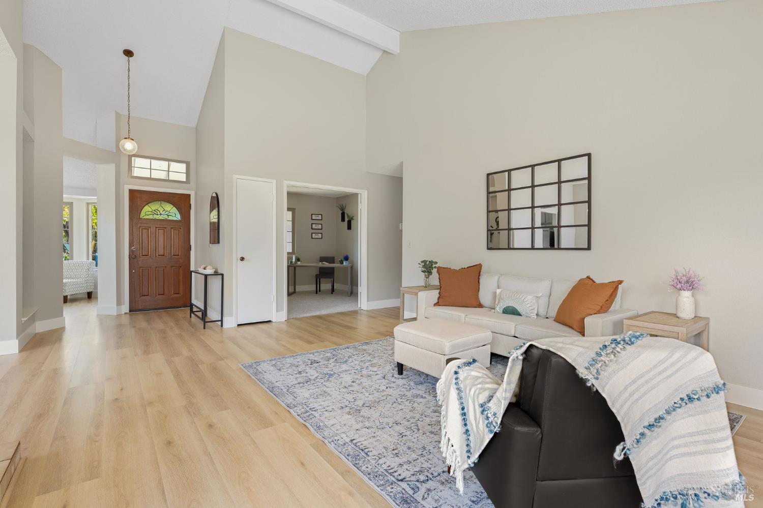 Detail Gallery Image 10 of 37 For 828 Stoneridge Cir, Fairfield,  CA 94534 - 3 Beds | 2 Baths