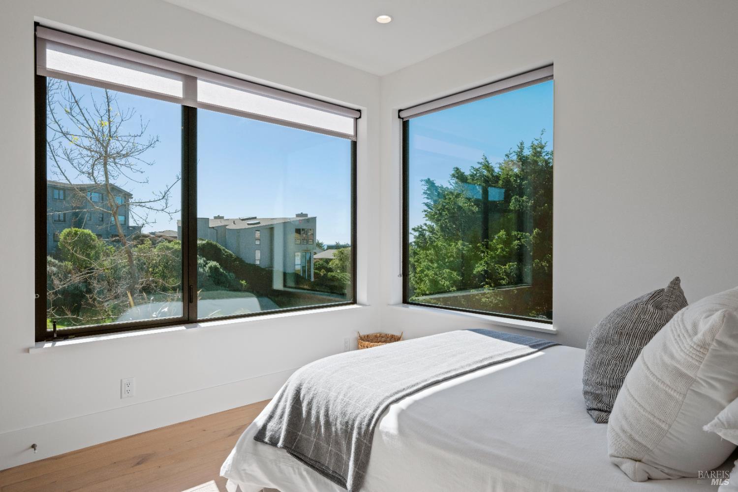 Detail Gallery Image 35 of 57 For 176 Cypress Loop, Bodega Bay,  CA 94923 - 4 Beds | 4/1 Baths