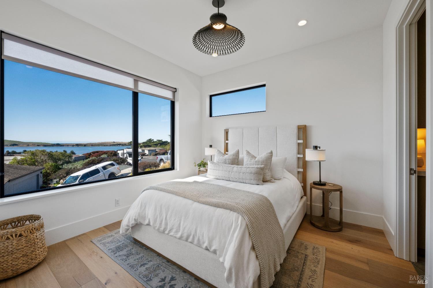 Detail Gallery Image 18 of 57 For 176 Cypress Loop, Bodega Bay,  CA 94923 - 4 Beds | 4/1 Baths