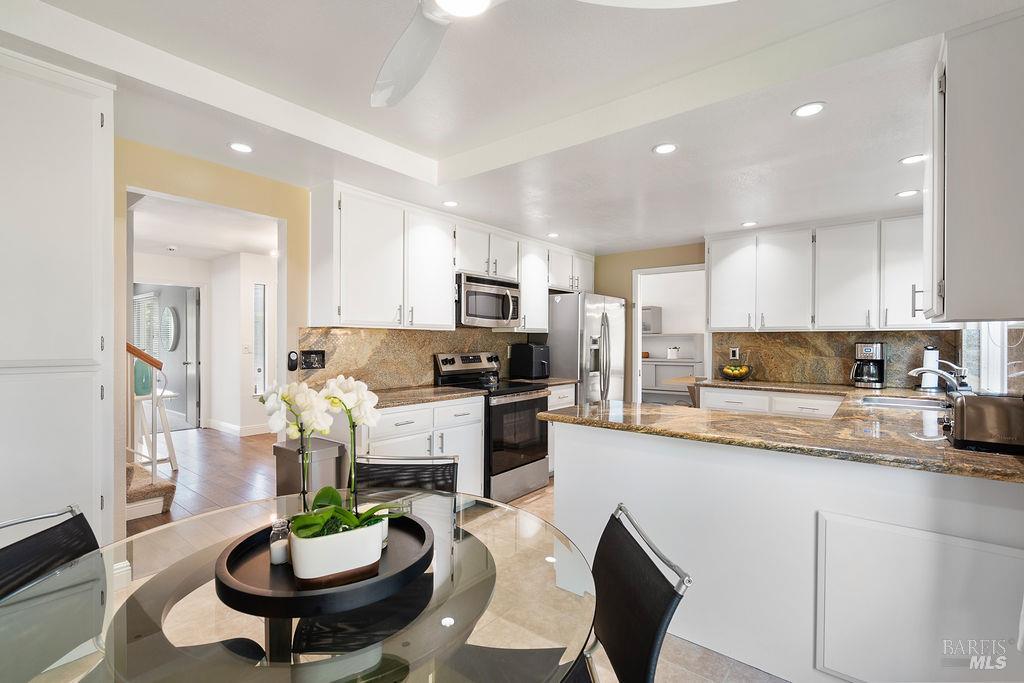 Detail Gallery Image 21 of 59 For 1412 Granada St, Vallejo,  CA 94591 - 4 Beds | 3 Baths