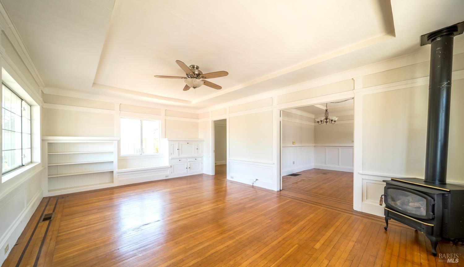 Detail Gallery Image 4 of 21 For 1121 Ohio St, Vallejo,  CA 94590 - 2 Beds | 1 Baths