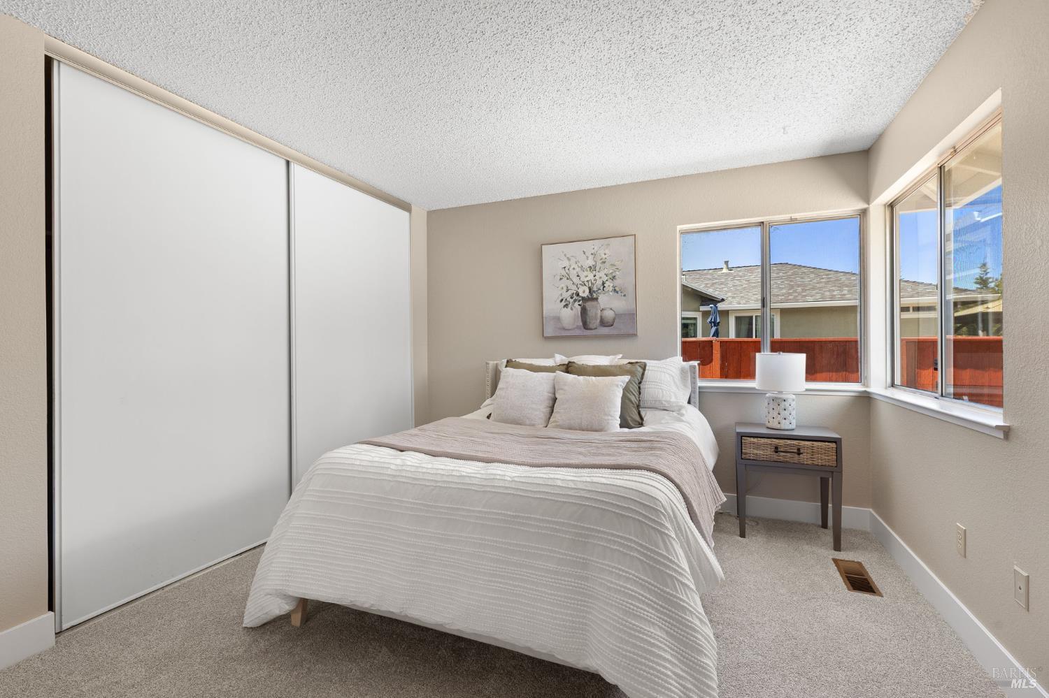 Detail Gallery Image 31 of 37 For 828 Stoneridge Cir, Fairfield,  CA 94534 - 3 Beds | 2 Baths