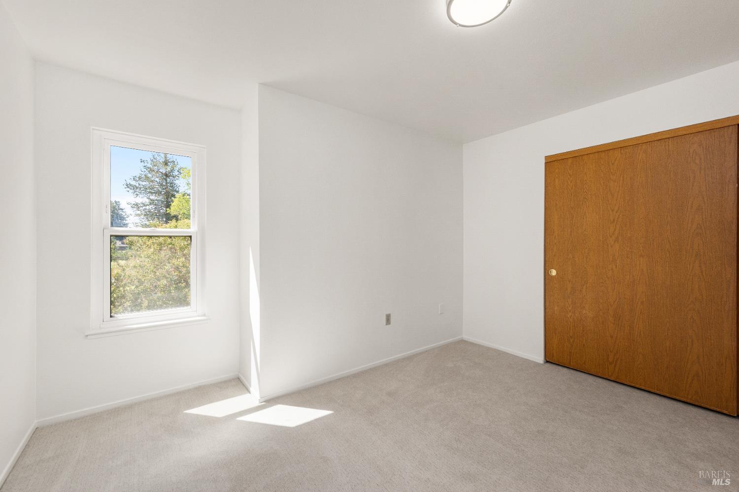 Detail Gallery Image 17 of 23 For 159 Francis Cir, Rohnert Park,  CA 94928 - 3 Beds | 2/1 Baths