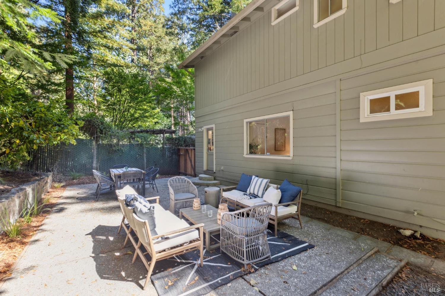 Detail Gallery Image 40 of 44 For 246 Madrone Ave, Larkspur,  CA 94939 - 4 Beds | 2 Baths