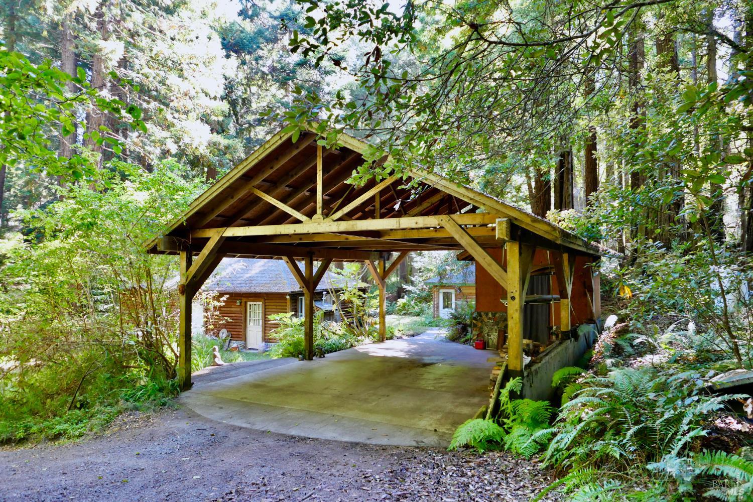 Detail Gallery Image 23 of 39 For 32000 Airport Rd, Fort Bragg,  CA 95437 - 2 Beds | 3 Baths