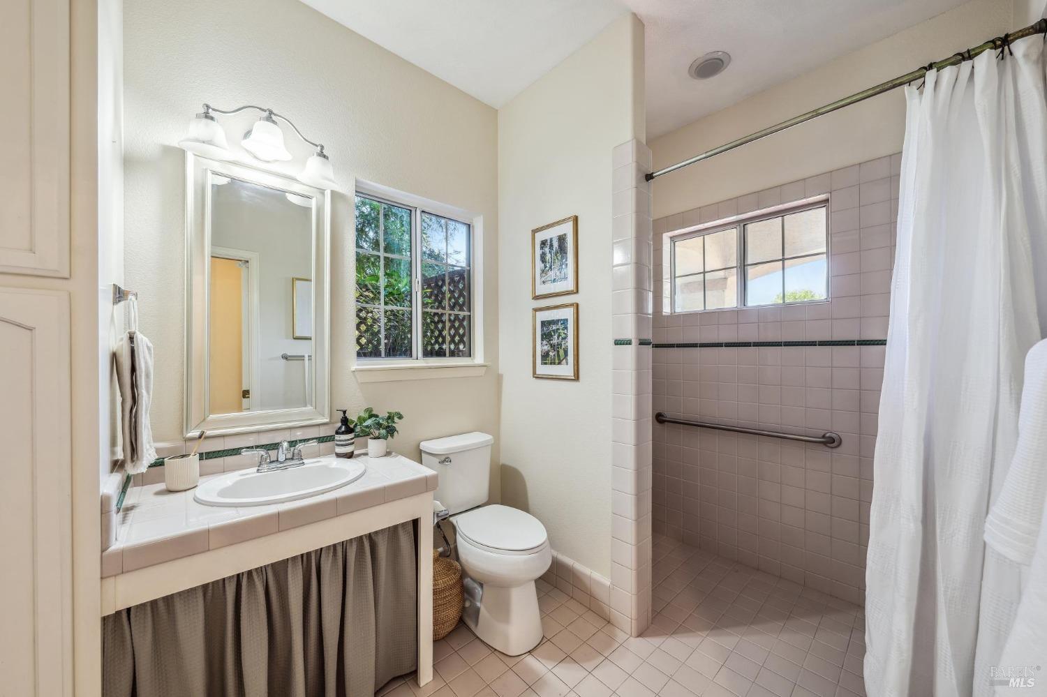 Detail Gallery Image 70 of 89 For 402 Barons Way, Petaluma,  CA 94954 - 4 Beds | 3 Baths