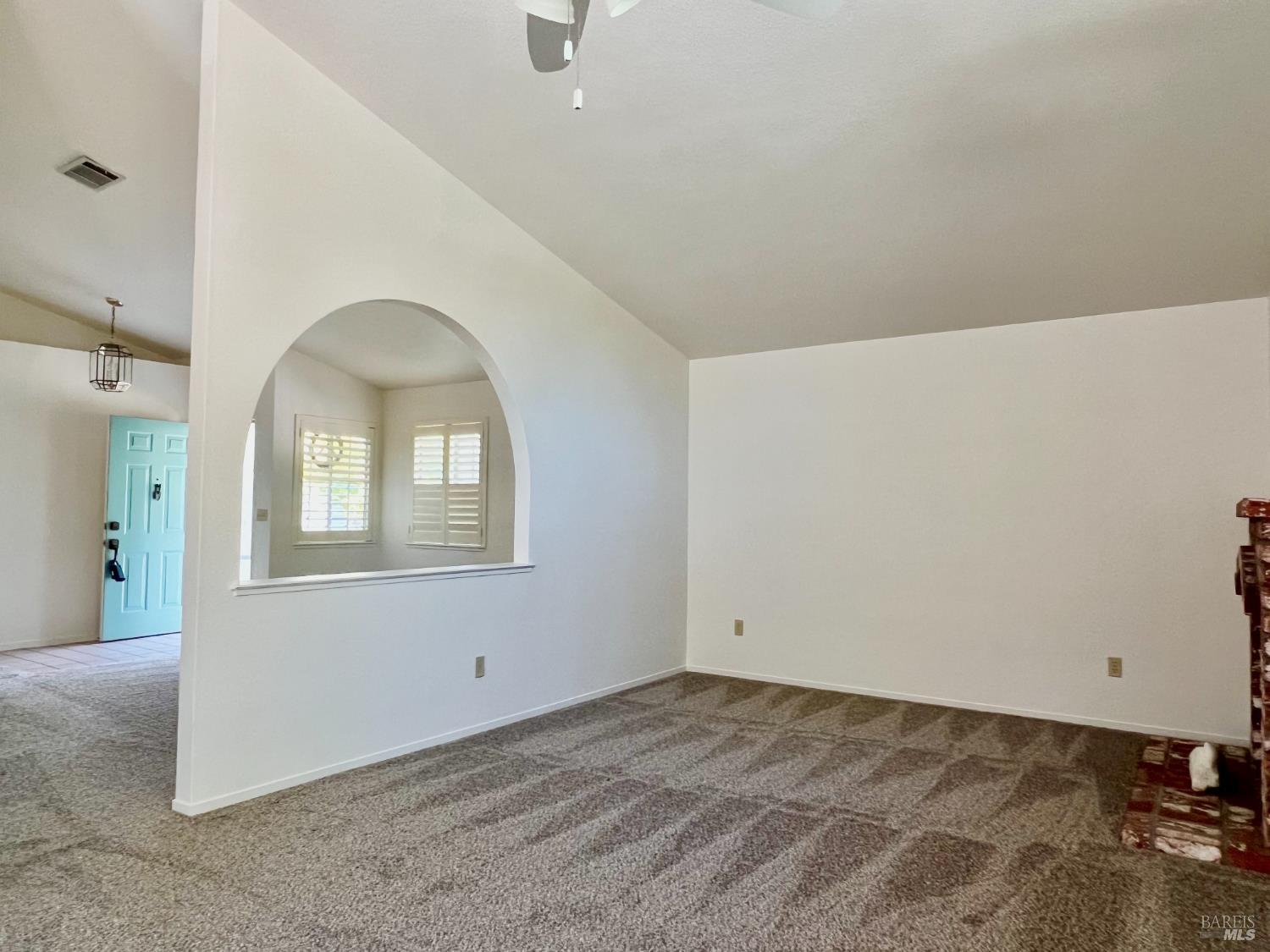 Detail Gallery Image 11 of 36 For 1185 Camellia Ln, Suisun City,  CA 94585 - 3 Beds | 2 Baths