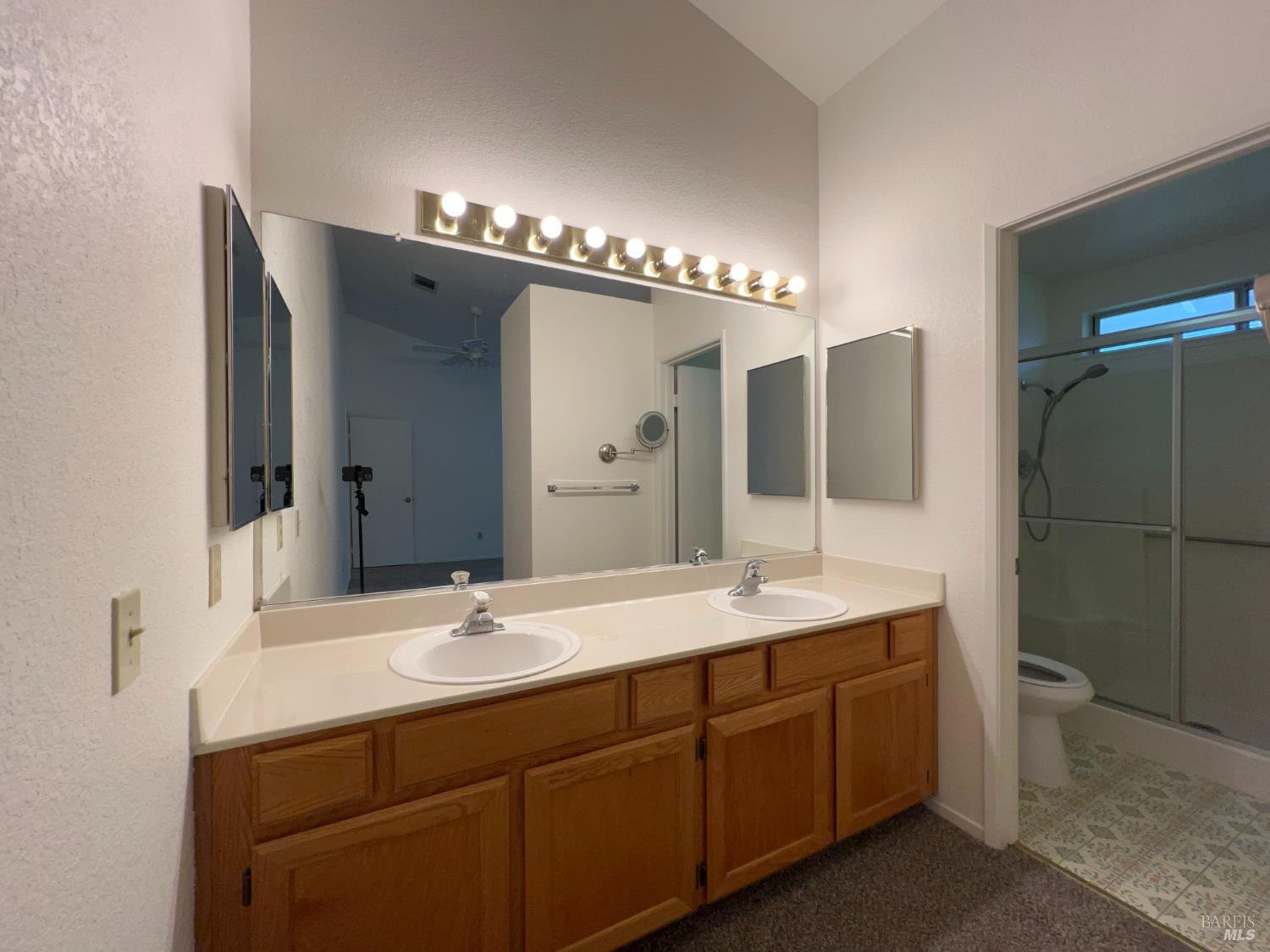 Detail Gallery Image 19 of 36 For 1185 Camellia Ln, Suisun City,  CA 94585 - 3 Beds | 2 Baths