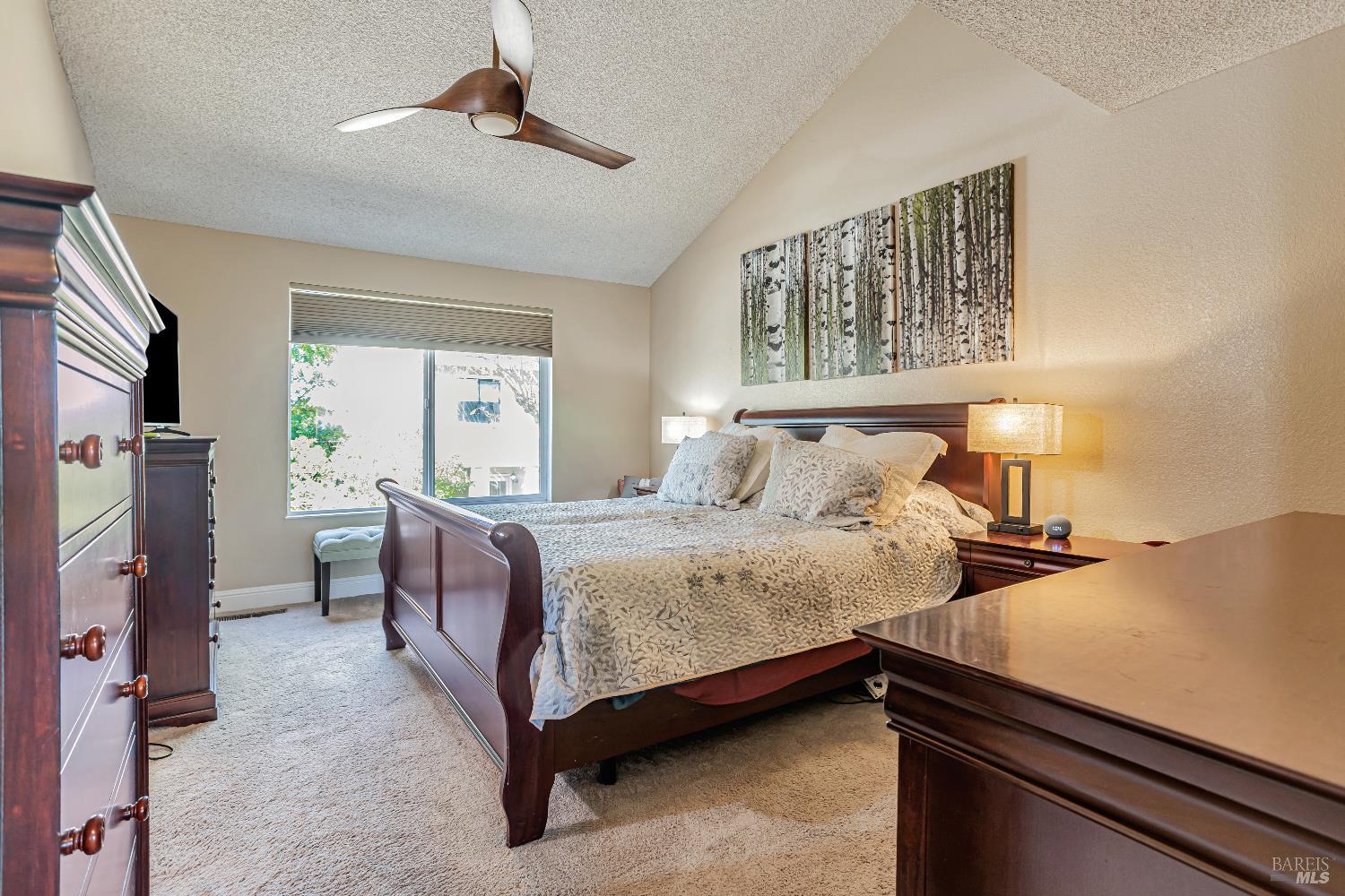 Detail Gallery Image 19 of 36 For 1 Oak Crest Ct #D,  Novato,  CA 94947 - 3 Beds | 2/1 Baths