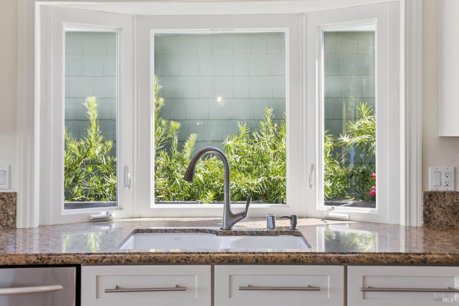 Detail Gallery Image 29 of 59 For 28 Caribe Isle, Novato,  CA 94949 - 4 Beds | 3 Baths