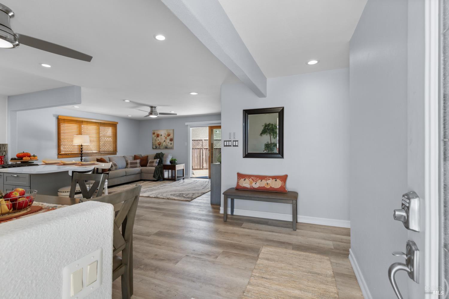Detail Gallery Image 2 of 71 For 530 Anson Ct, Rohnert Park,  CA 94928 - 3 Beds | 2 Baths