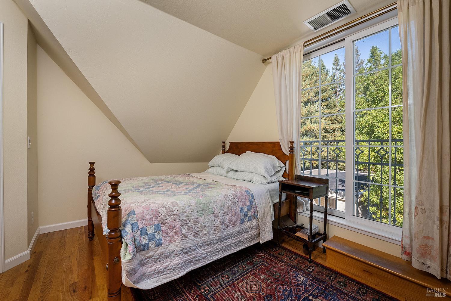 Detail Gallery Image 35 of 65 For 3949 Vine Hill Rd, Sebastopol,  CA 95472 - 5 Beds | 4 Baths