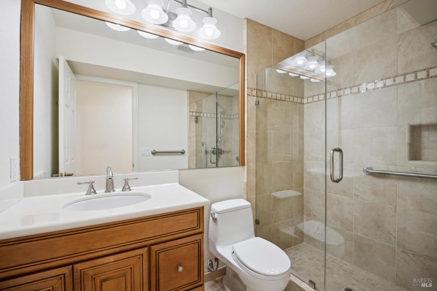 Detail Gallery Image 34 of 59 For 28 Caribe Isle, Novato,  CA 94949 - 4 Beds | 3 Baths