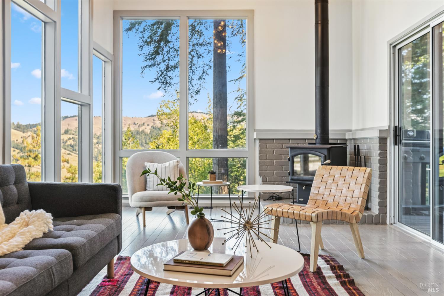 Detail Gallery Image 2 of 53 For 51 Juniper Ave, San Geronimo,  CA 94963 - 4 Beds | 3 Baths