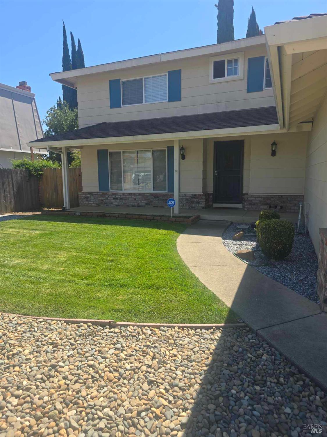Detail Gallery Image 1 of 14 For 2745 Owens St, Fairfield,  CA 94534 - 4 Beds | 3 Baths