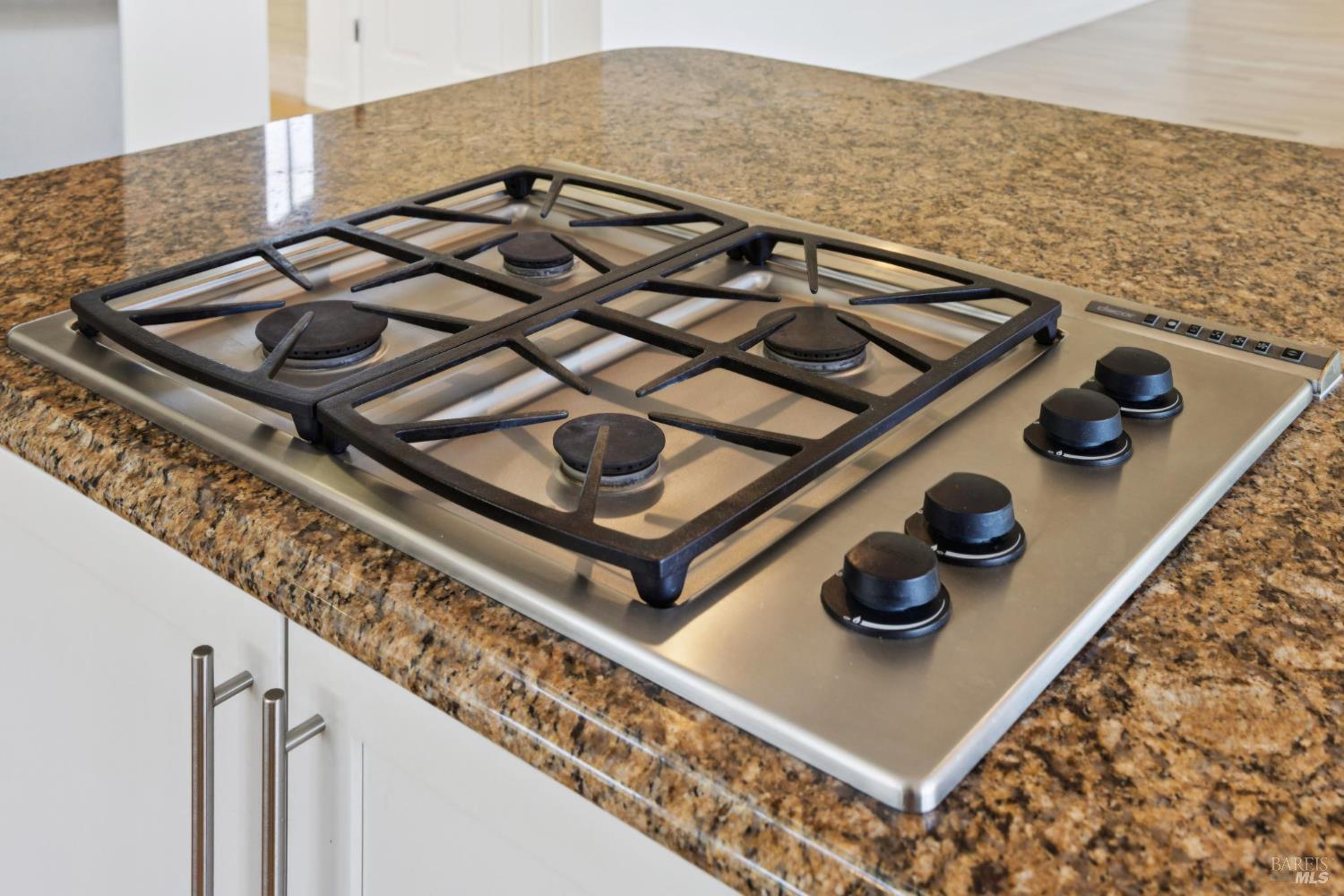 Detail Gallery Image 30 of 59 For 28 Caribe Isle, Novato,  CA 94949 - 4 Beds | 3 Baths