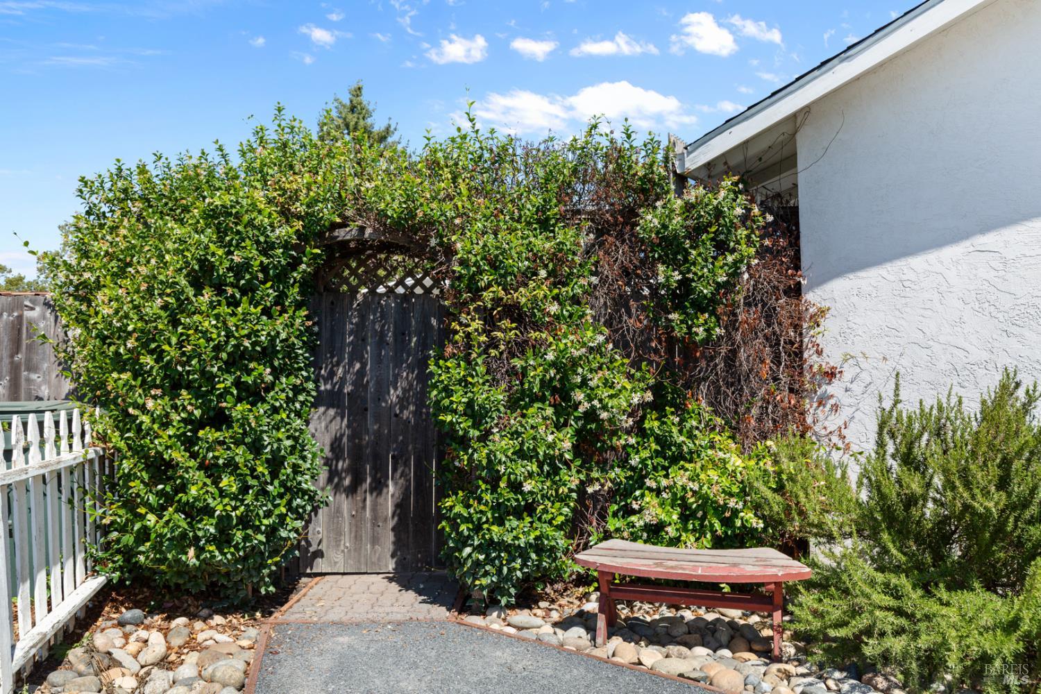 Detail Gallery Image 53 of 71 For 530 Anson Ct, Rohnert Park,  CA 94928 - 3 Beds | 2 Baths