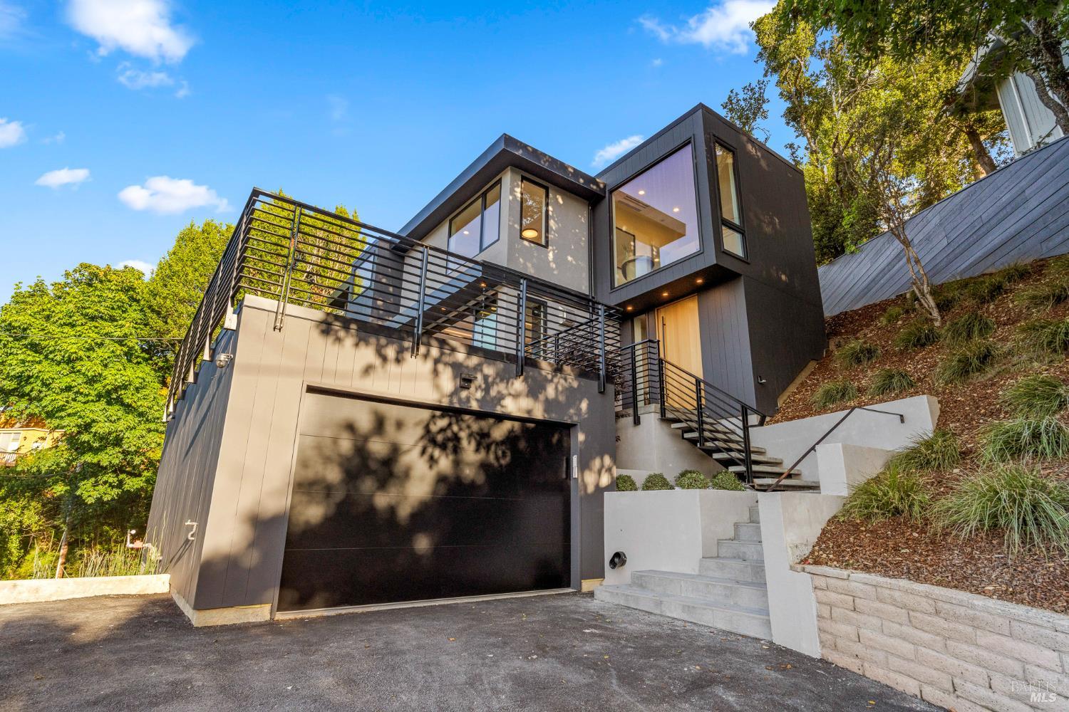 Detail Gallery Image 55 of 61 For 975 Greenhill Rd, Mill Valley,  CA 94941 - 4 Beds | 2/1 Baths