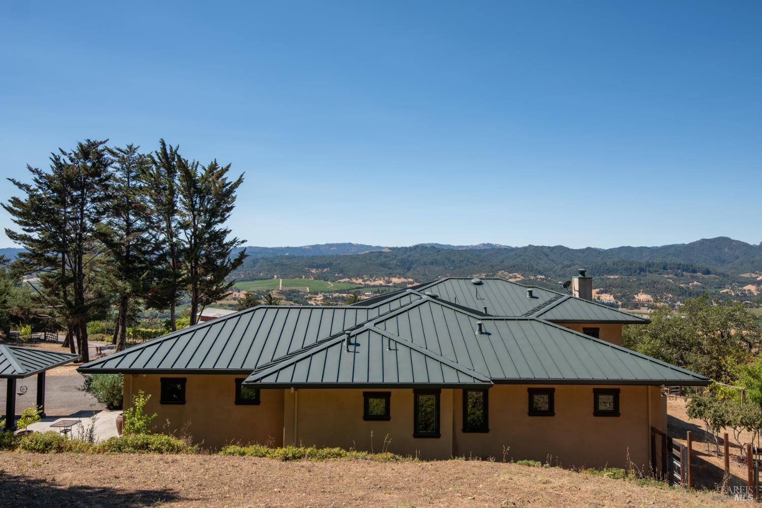 Detail Gallery Image 30 of 40 For 26876 River Rd, Asti,  CA 95425 - 3 Beds | 3 Baths