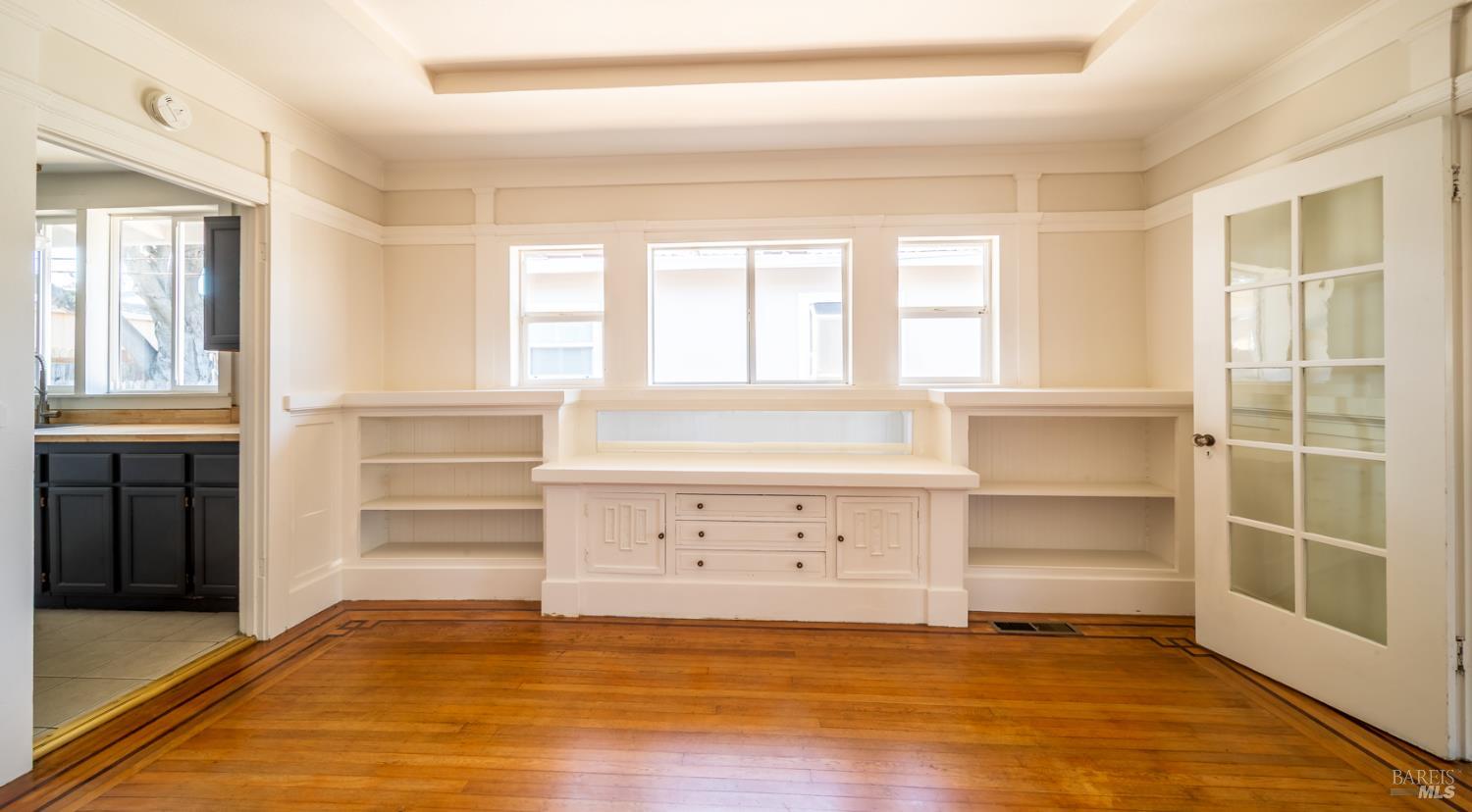 Detail Gallery Image 3 of 21 For 1121 Ohio St, Vallejo,  CA 94590 - 2 Beds | 1 Baths