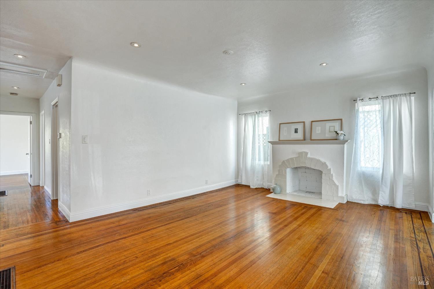 Detail Gallery Image 15 of 55 For 60 D St, Vallejo,  CA 94590 - 3 Beds | 2/1 Baths