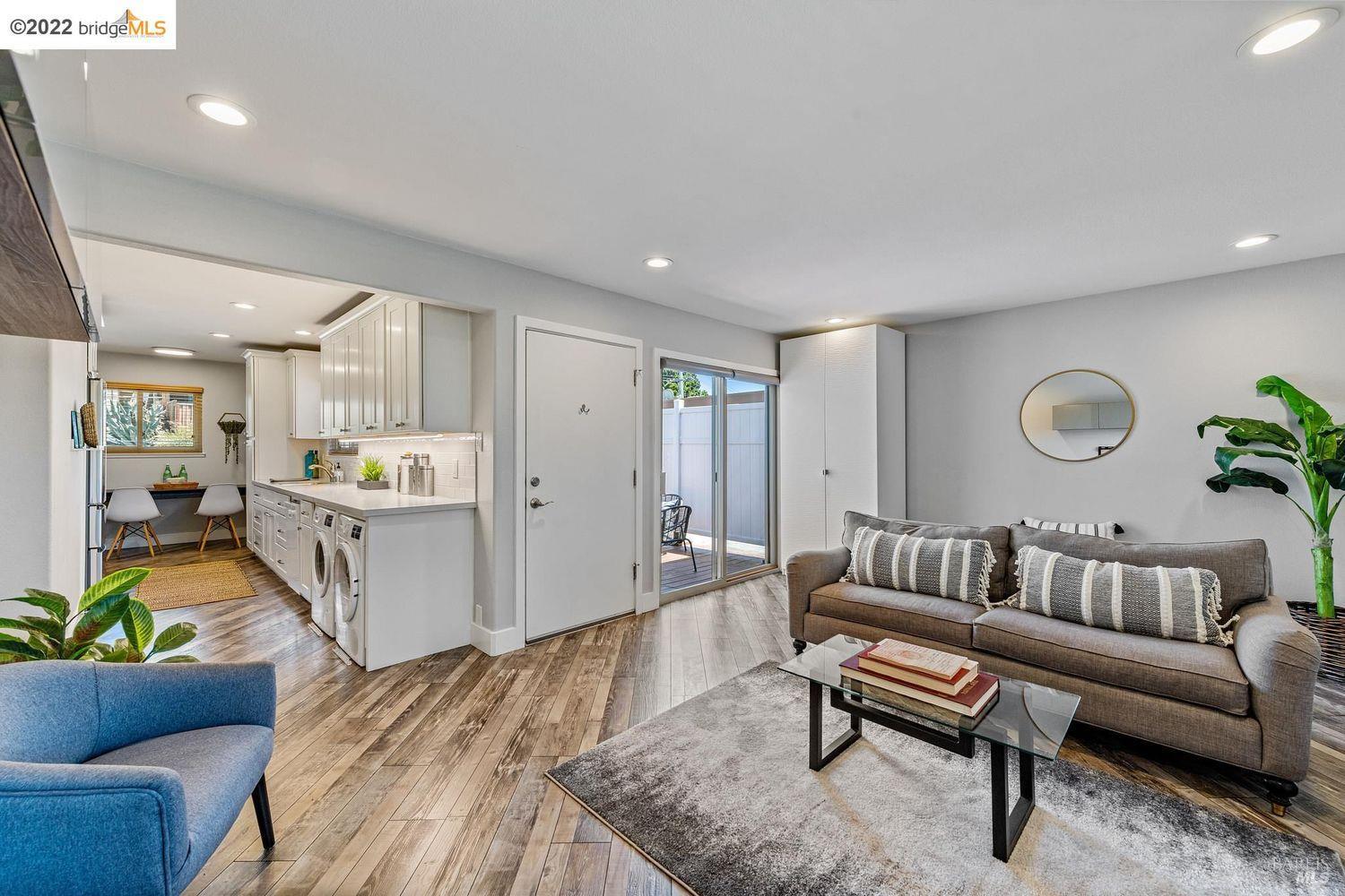 Detail Gallery Image 11 of 30 For 2021 Key Blvd, El Cerrito,  CA 94530 - – Beds | – Baths