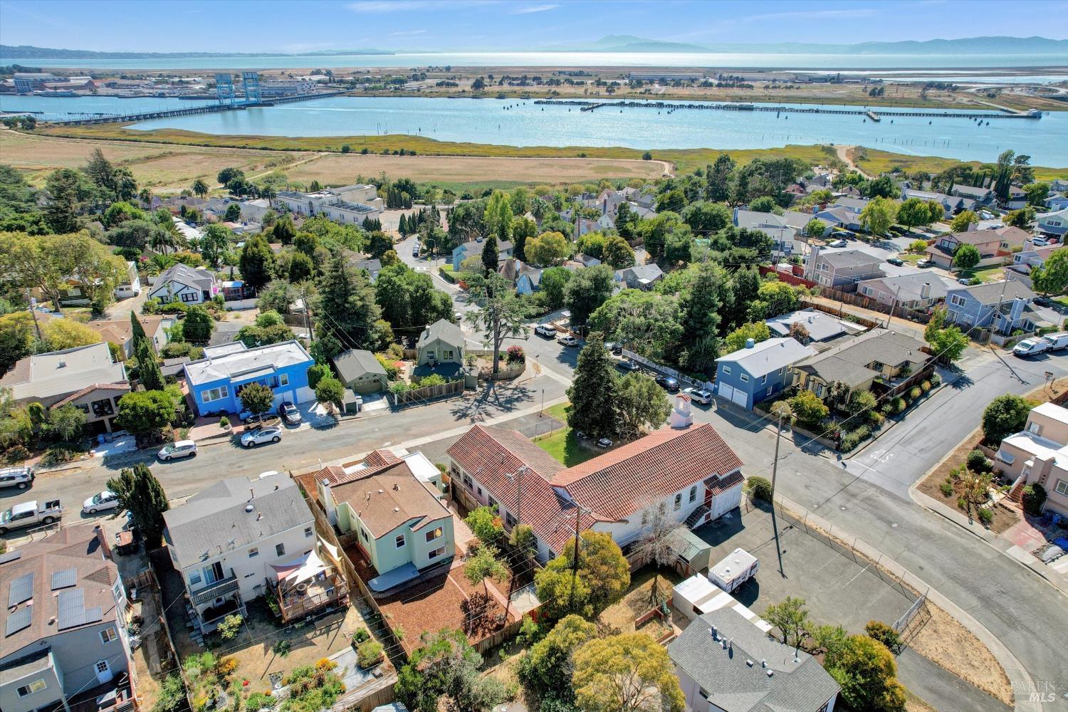 Detail Gallery Image 44 of 55 For 60 D St, Vallejo,  CA 94590 - 3 Beds | 2/1 Baths