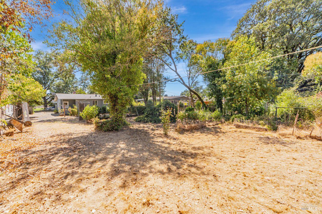 Detail Gallery Image 26 of 47 For 1021 Butler Ave, Santa Rosa,  CA 95407 - 4 Beds | 2 Baths