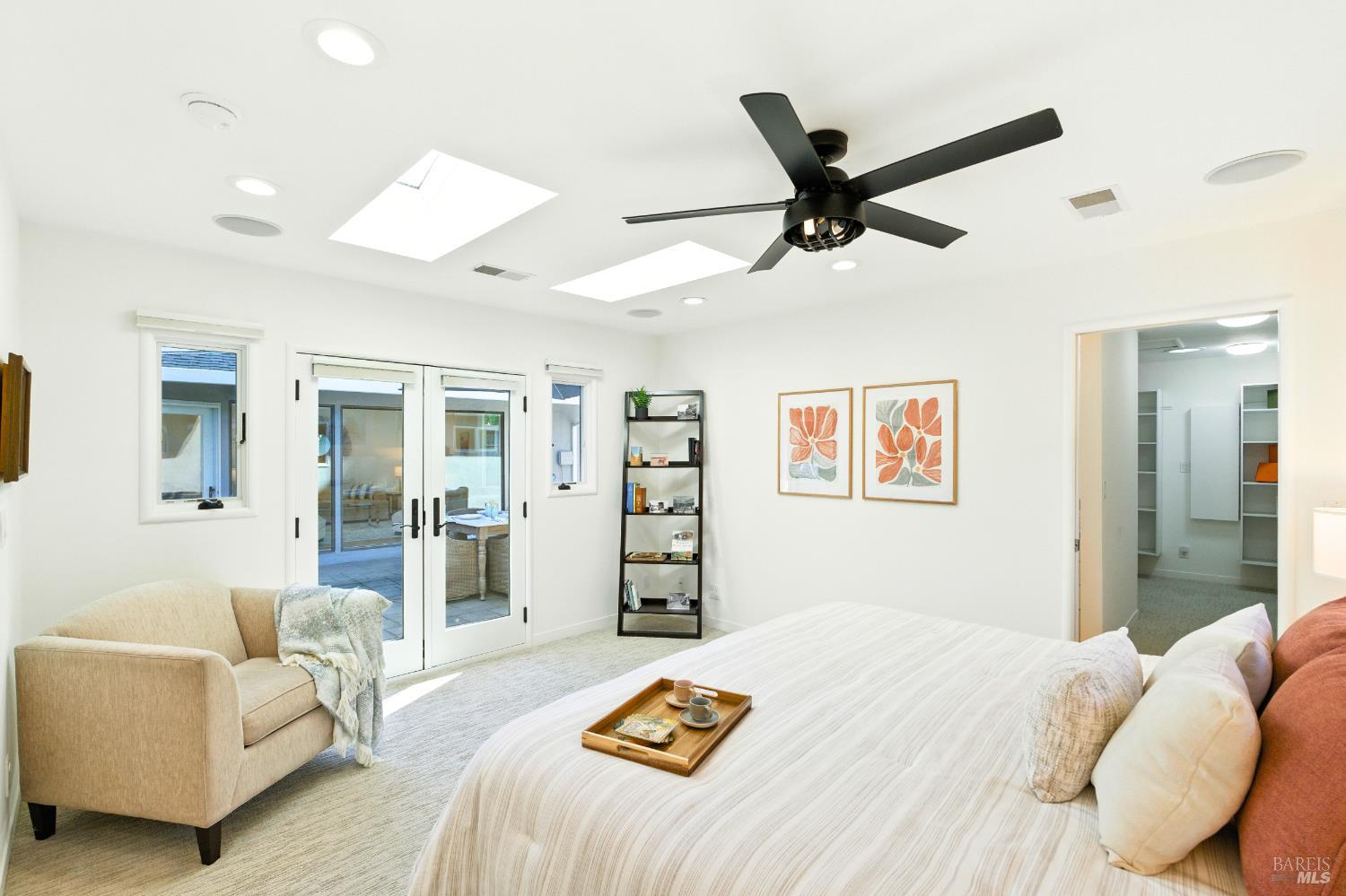 Detail Gallery Image 43 of 99 For 107 Blackfield Dr, Tiburon,  CA 94920 - 5 Beds | 3 Baths