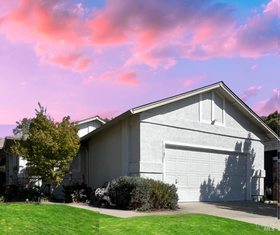 Detail Gallery Image 3 of 36 For 1185 Camellia Ln, Suisun City,  CA 94585 - 3 Beds | 2 Baths