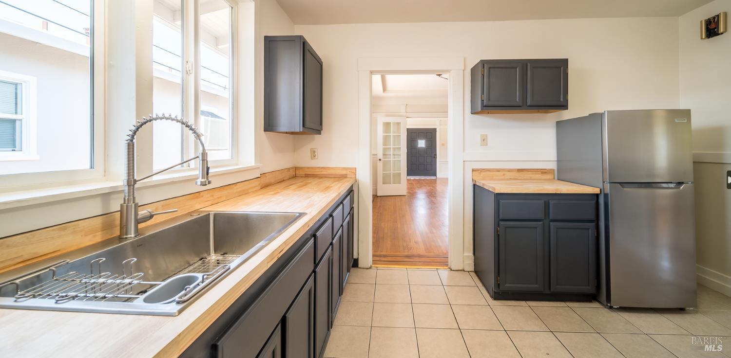 Detail Gallery Image 6 of 21 For 1121 Ohio St, Vallejo,  CA 94590 - 2 Beds | 1 Baths