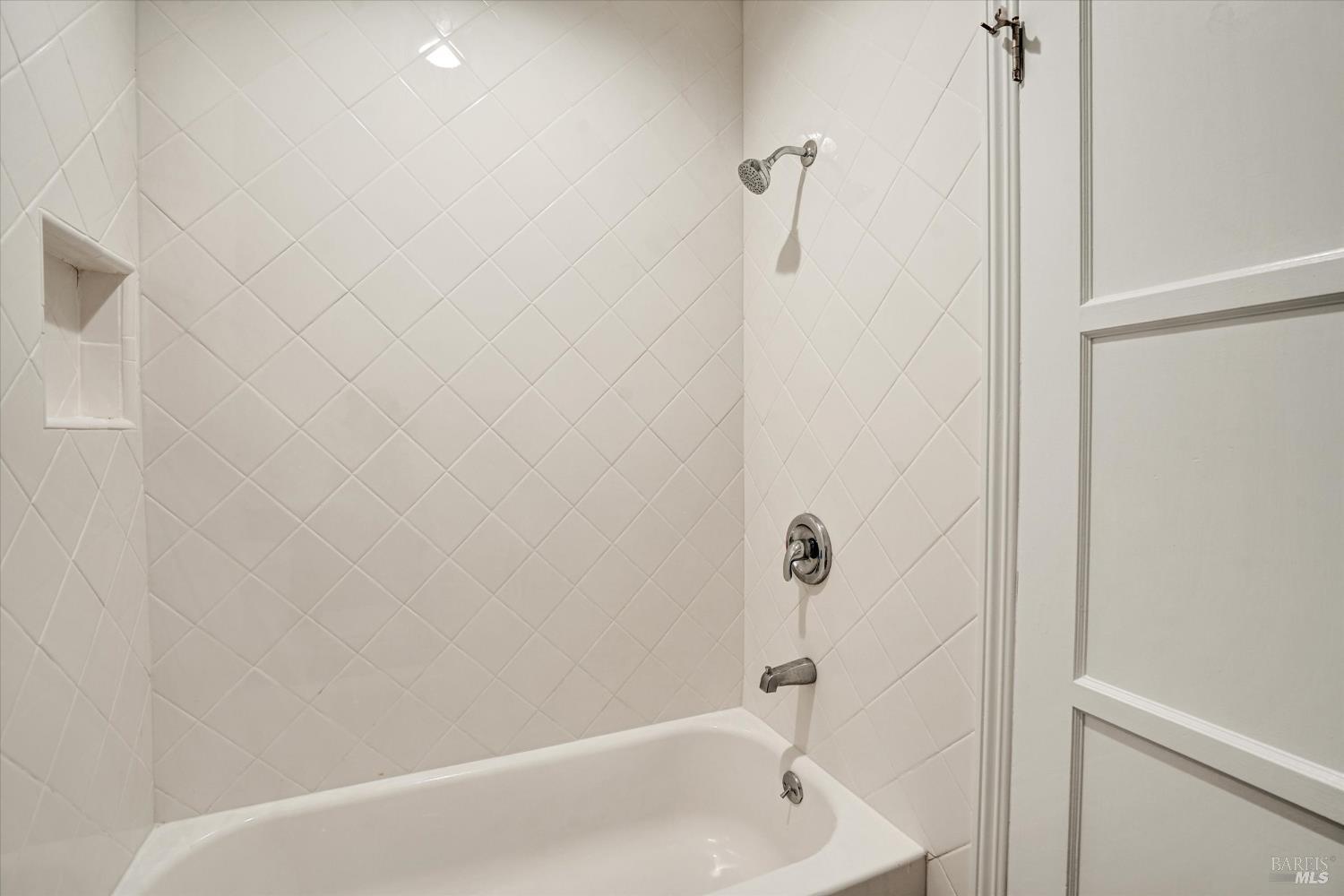 Detail Gallery Image 24 of 55 For 60 D St, Vallejo,  CA 94590 - 3 Beds | 2/1 Baths