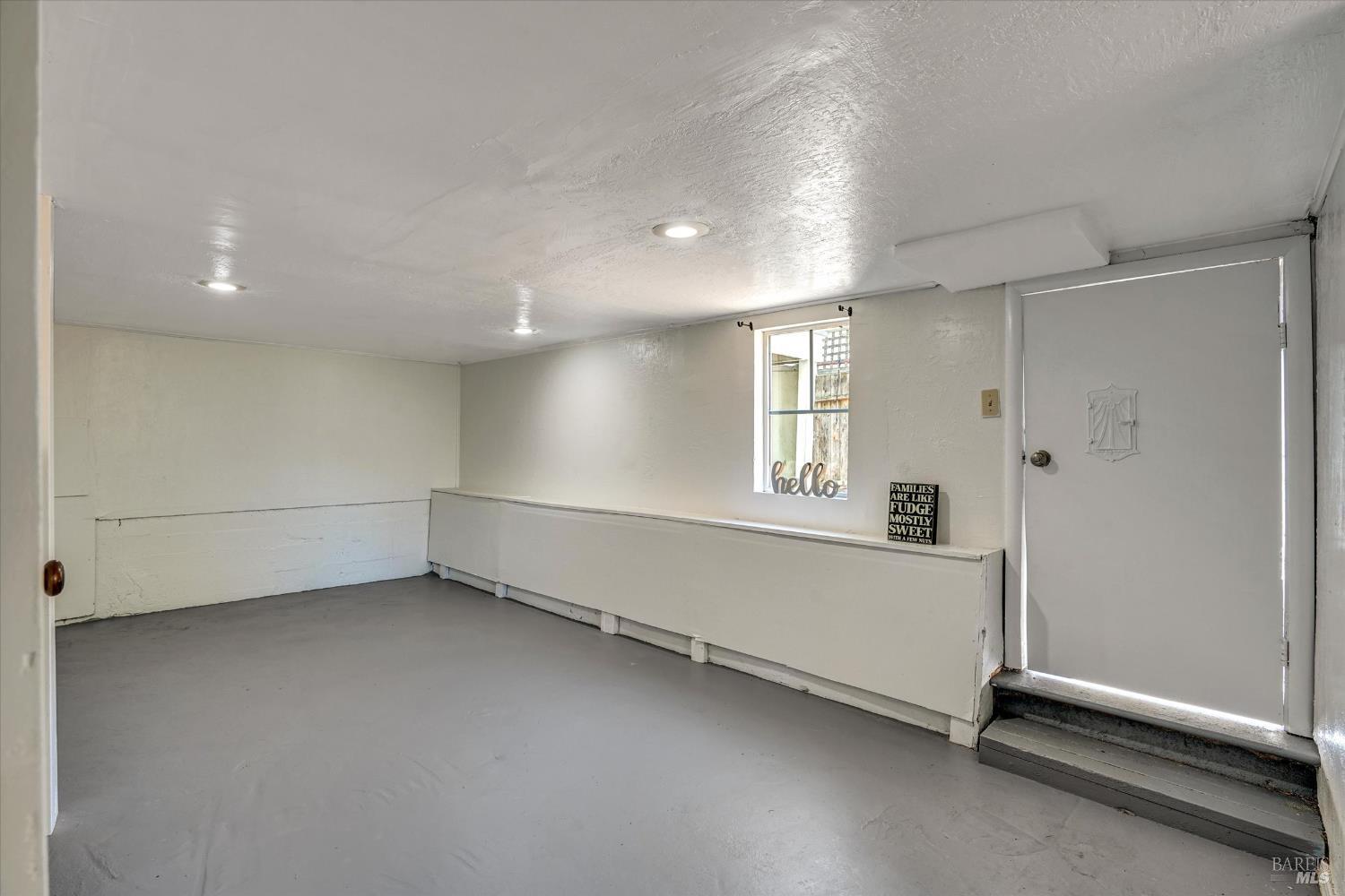 Detail Gallery Image 33 of 55 For 60 D St, Vallejo,  CA 94590 - 3 Beds | 2/1 Baths
