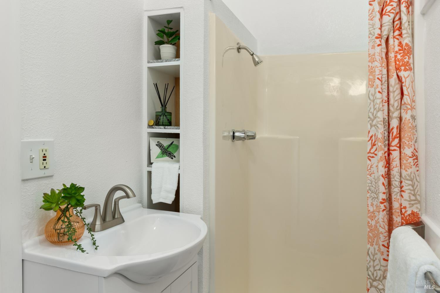 Detail Gallery Image 63 of 71 For 530 Anson Ct, Rohnert Park,  CA 94928 - 3 Beds | 2 Baths