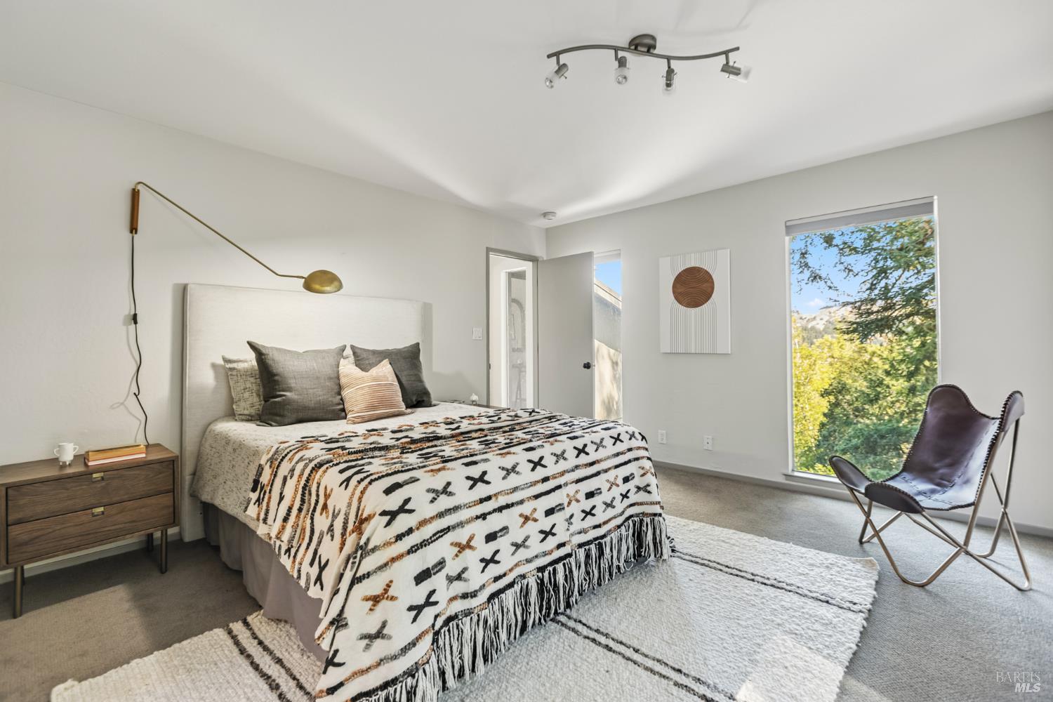 Detail Gallery Image 30 of 53 For 51 Juniper Ave, San Geronimo,  CA 94963 - 4 Beds | 3 Baths