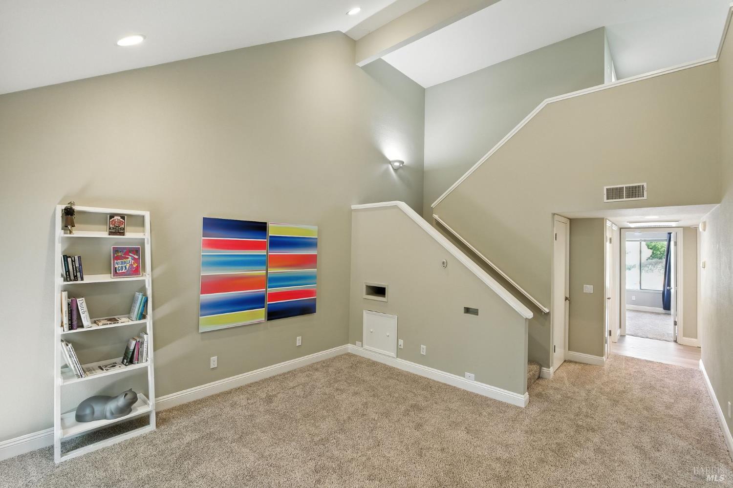Detail Gallery Image 17 of 26 For 4 Cielo Ln 3e,  Novato,  CA 94949 - 2 Beds | 2 Baths