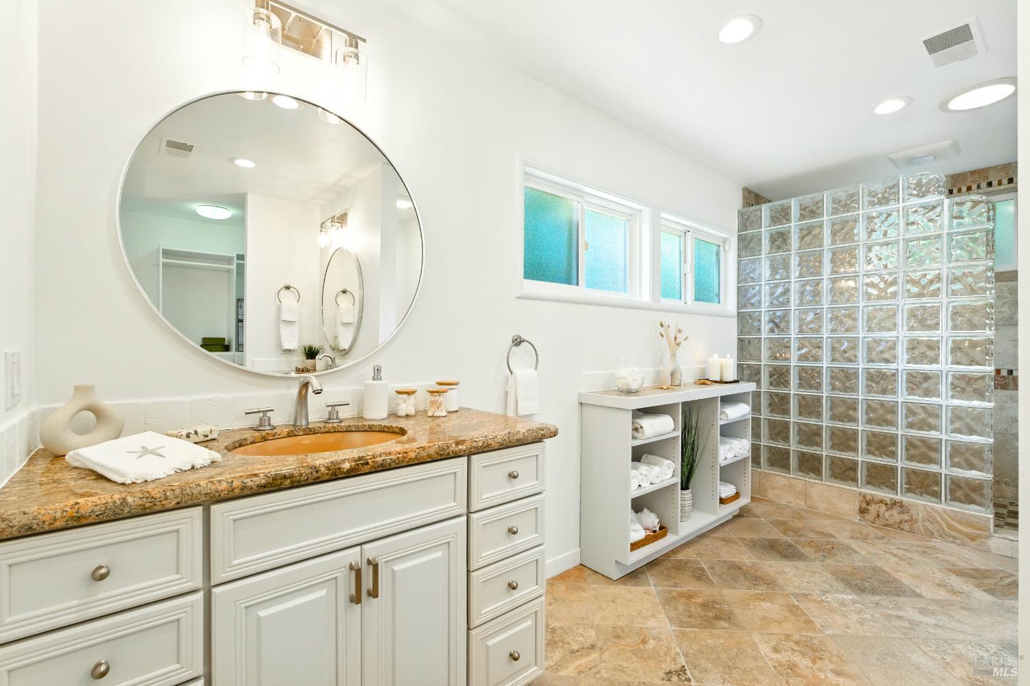 Detail Gallery Image 52 of 99 For 107 Blackfield Dr, Tiburon,  CA 94920 - 5 Beds | 3 Baths