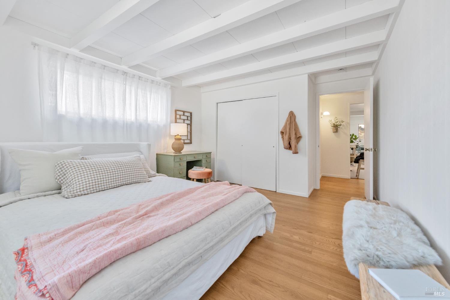 Detail Gallery Image 15 of 31 For 107 Butterfield Rd, San Anselmo,  CA 94960 - 3 Beds | 2 Baths