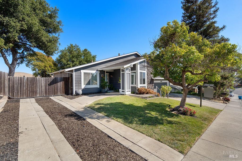 Detail Gallery Image 3 of 59 For 1412 Granada St, Vallejo,  CA 94591 - 4 Beds | 3 Baths