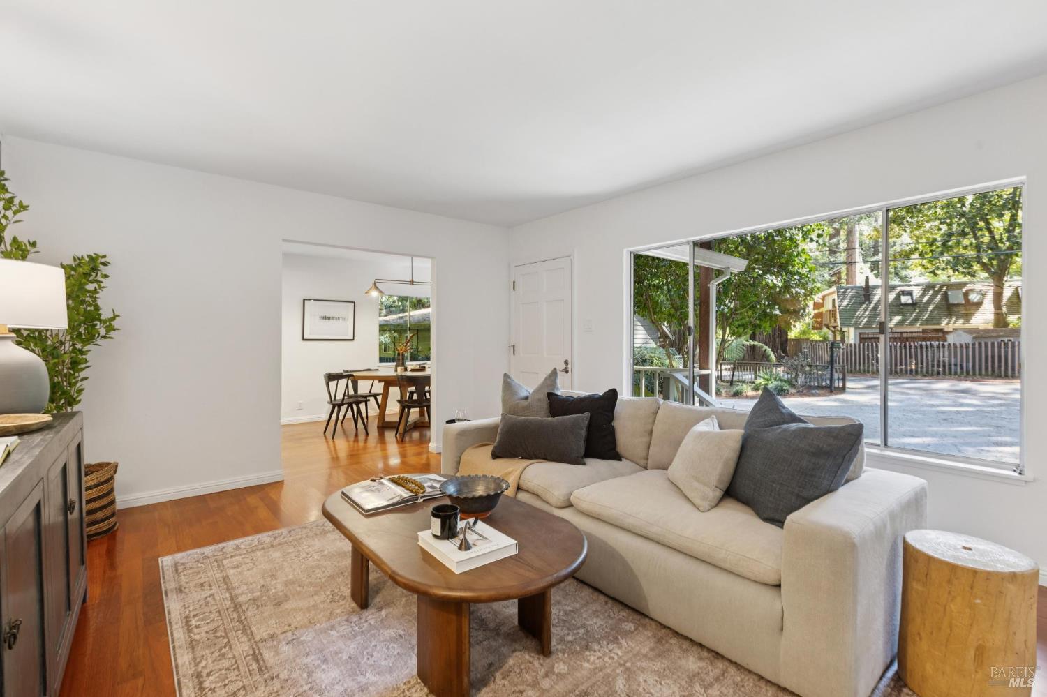 Detail Gallery Image 10 of 44 For 246 Madrone Ave, Larkspur,  CA 94939 - 4 Beds | 2 Baths