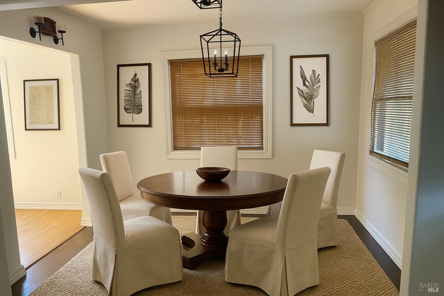 Detail Gallery Image 7 of 11 For 303 W 2nd St, Cloverdale,  CA 95425 - 2 Beds | 1 Baths