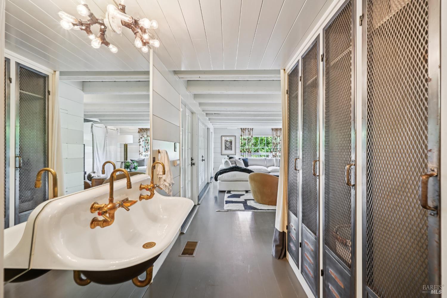 Detail Gallery Image 47 of 62 For 33 Ocean Ave, Bolinas,  CA 94924 - 3 Beds | 2/1 Baths