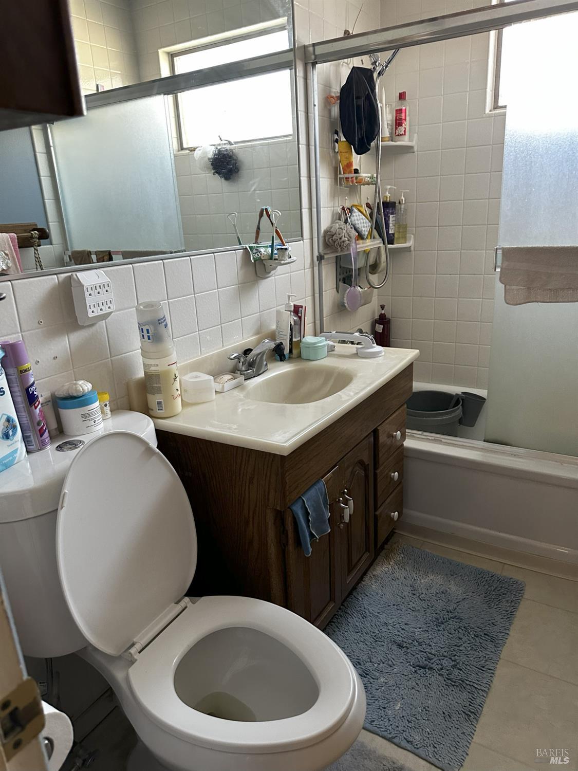 Detail Gallery Image 5 of 5 For 712 Beechwood Ave, Vallejo,  CA 94591 - 3 Beds | 1 Baths